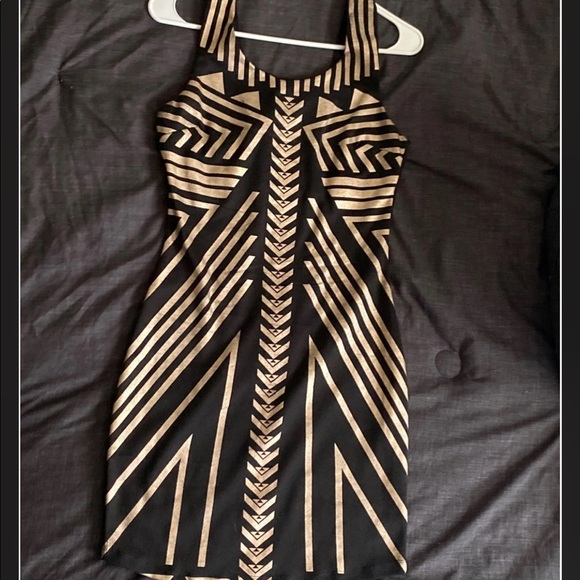 Dresses & Skirts - Dress